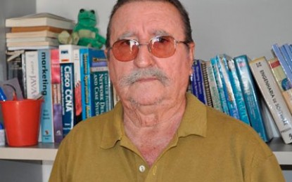 LUTO NA IMPRENSA: Infarto causa morte do radialista José Augusto Longo de Patos