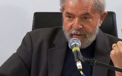 Pelo Facebook, Lula repudia tentativa de envolvê-lo na Operação Lava Jato