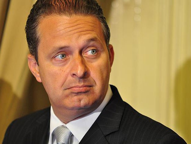 Falta de treinamento, cansaço e atalho: Falhas humanas causaram acidente aéreo que matou Eduardo Campos