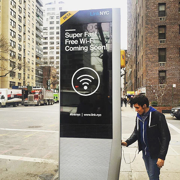Nova York começa a transformar orelhões em pontos de wi-fi gratuitos