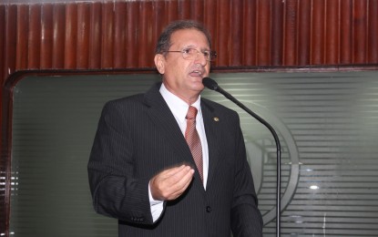 Na ALPB, Hervázio segue na liderança do governo e Ricardo Barbosa assume blocão