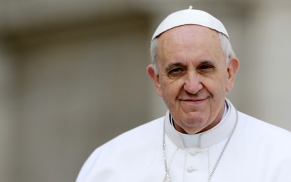 Papa Francisco defende vinho e diz que não se pode fazer festa com chá