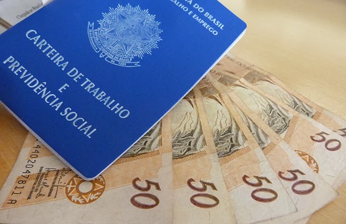 R$880: Novo salário mínimo vale a partir de hoje