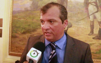 Trócolli anuncia que deverá deixar o Pros caso partido não siga em conjunto com João Azevêdo