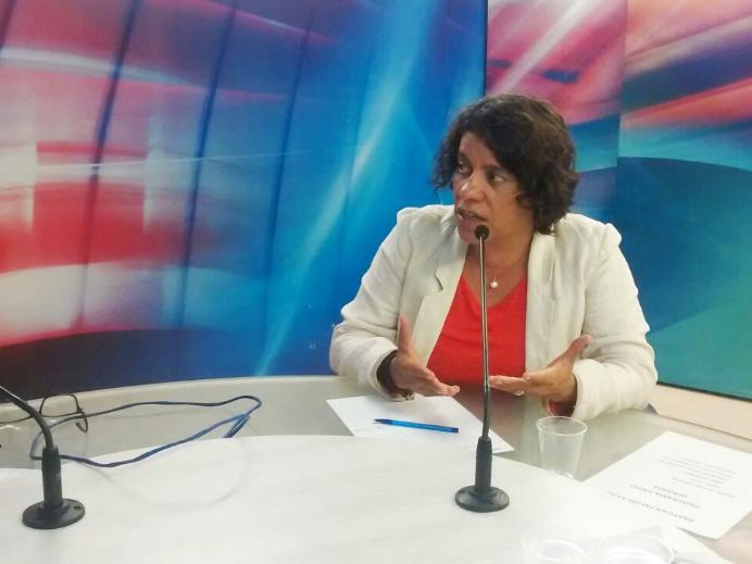 ÁUDIO – Estela Bezerra desconfia de pesquisas de Maranhão e exalta João Azevedo: ‘é um político sem vícios’