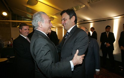 No auge da crise, em 2015, Michel Temer se encontrou com Aécio