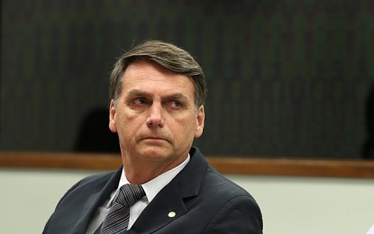 Bolsonaro diz que PT planeja atentado terrorista contra o país