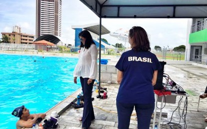 Lígia Feliciano prestigia treino da Seleção Brasileira de Nado Sincronizado em João Pessoa