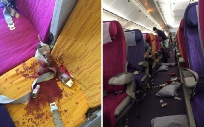 Fotos mostram o caos dentro de um avião após uma forte turbulência