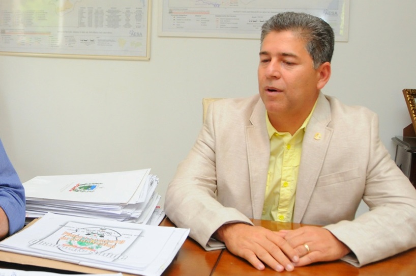 LIXO DE OURO: Prefeito de Cabedelo, Leto, gastou quase R$ 4 milhões com lixo em apenas 5 meses