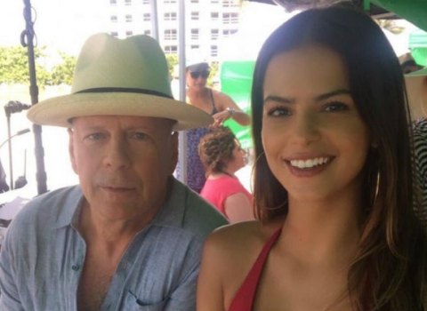 Modelo paraibana grava comercial com Bruce Willis