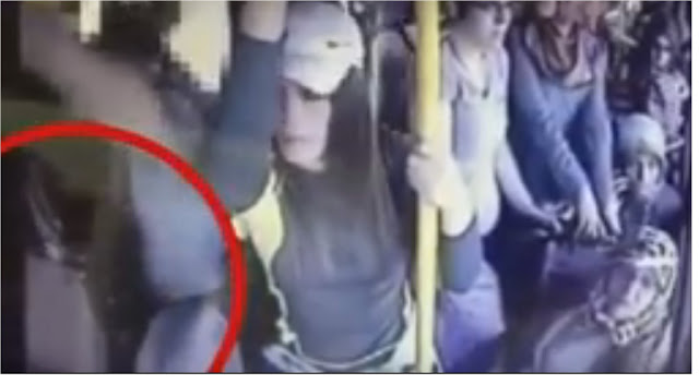 Homem apanha após abusar de passageira em ônibus; ASSISTA