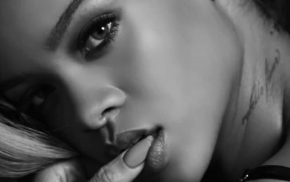 Rihanna dará bolsas de estudo nos EUA para universitários brasileiros