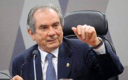 Raimundo Lira é escolhido novo líder do PMDB no Senado