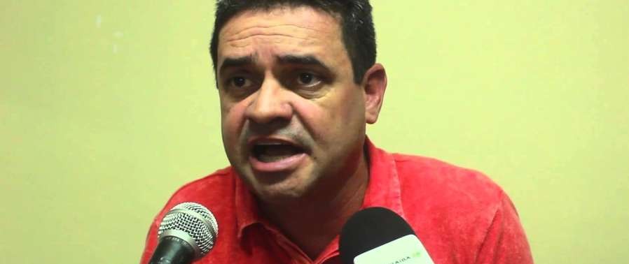 Professor Charliton Machado defende legado de Paulo Freire nas Redes Sociais