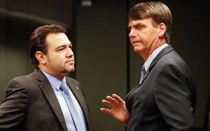 ‘Se foi fora da Câmara, não tenho nada a falar’, diz Bolsonaro sobre denúncia contra Feliciano