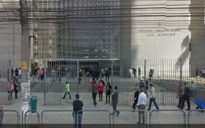 TRAGÉDIA – Homem se joga de prédio do TRT com menina de três anos no colo