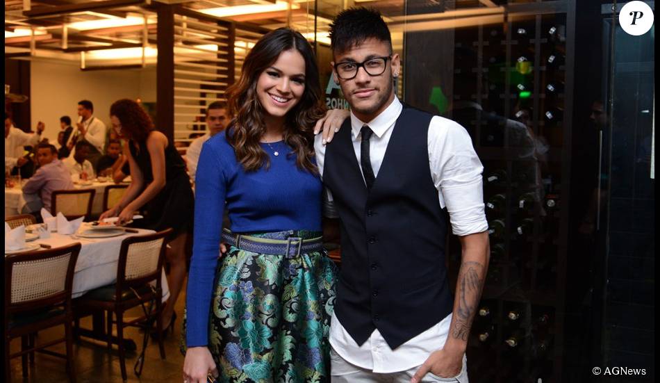 Bruna Marquezine desembarca na Espanha para encontrar Neymar, diz colunista