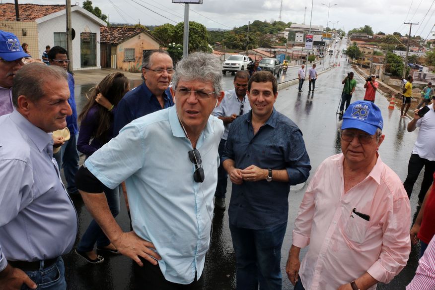 Ricardo Coutinho inaugura duplicação da Avenida Cruz das Armas