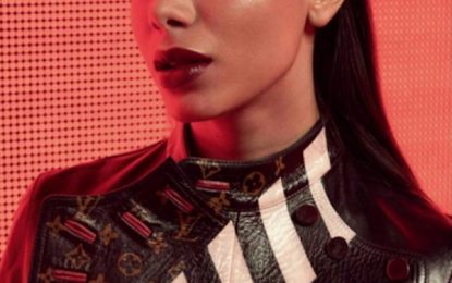 Anitta reclama de parente interesseiro: “Quer ser legal depois que fiquei famosa”