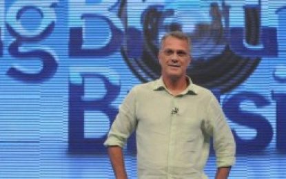 Pedro Bial se pronuncia após cirurgia de emergência no coração