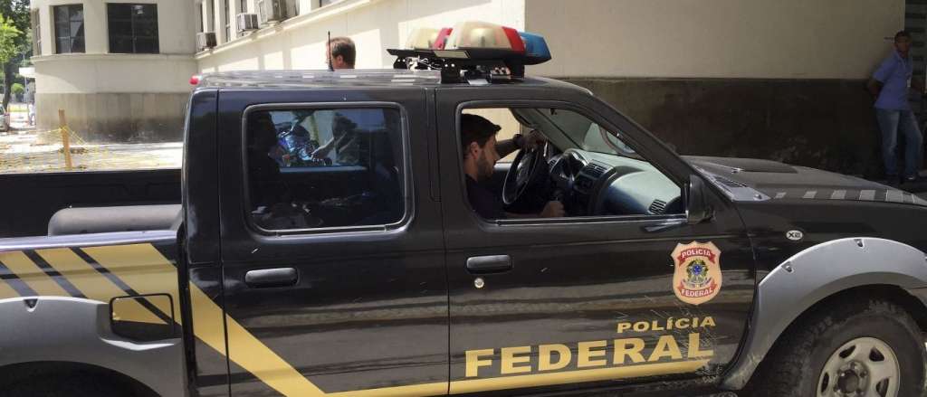 OPERAÇÃO DA PF NA PARAÍBA – Mãe de deputado federal e dois prefeitos do sertão são presos