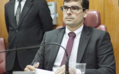 PRESIDÊNCIA DA CÂMARA – Lucas de Brito revela já contar com apoio de dois vereadores da casa