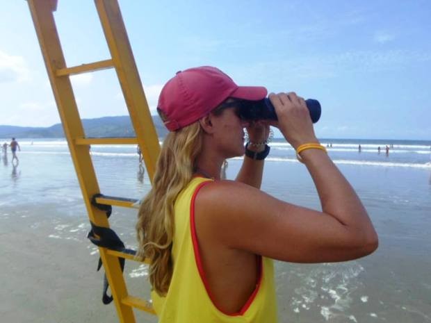 ‘Queria beijar’, diz guarda-vidas que salvou criança de ‘tarado’ em praia