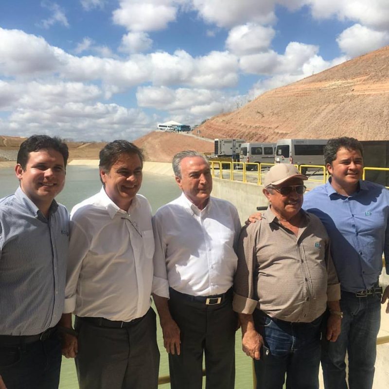 VISITA DE TEMER: Presidente visita obras da transposição do Rio São Francisco ao lado de paraibanos