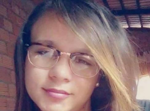 Jovem de 17 anos comete suicídio e deixa um filho de apenas 6 meses