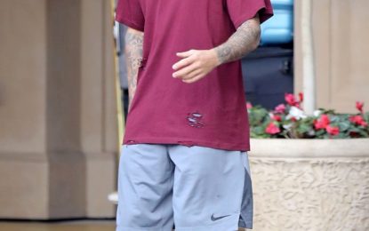 Justin Bieber volta usar cabelo que o tornou famoso