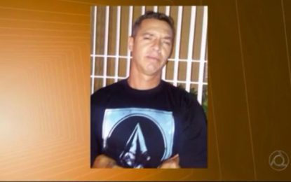 VEJA VÍDEO – Preso algemado mata policial dentro de delegacia no interior da Paraíba