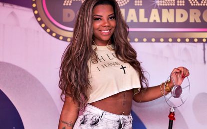 Ludmilla recusa tirar fotos alegando que está resfriada, diz garçom