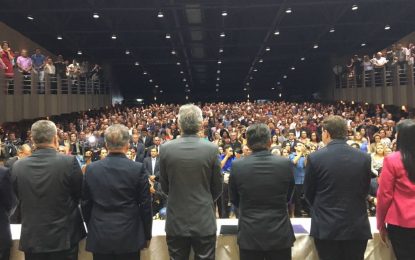 Deputados parabenizam Gervásio, e líder do governo o credencia para suceder Ricardo