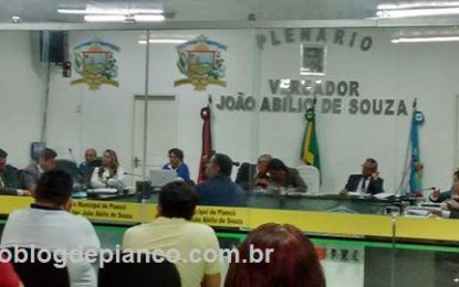 CLIMA QUENTE: Bate-boca entre parlamentares faz presidente encerrar Sessão na Câmara de Piancó por falta do Decoro Parlamentar
