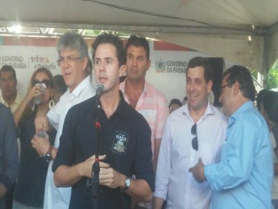 Veneziano participa com RC de entrega de obras no Cariri e Agreste