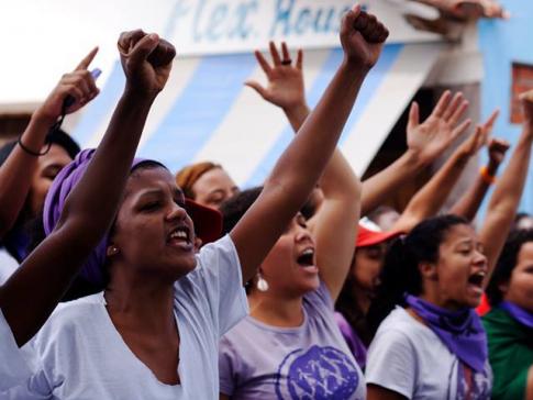 Em pleno século XXI, as mulheres lutam por igualdade na política – Por Mabel Dias