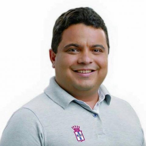 Carlinhos do Adesivo convoca população para cobrar melhorias na Praça do Chafariz: “Vamos pedir para o prefeito abraçar essa ideia”