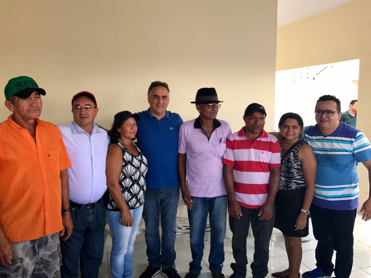 Cartaxo se encontra com agricultores do projeto Cecaf em Jacaraú