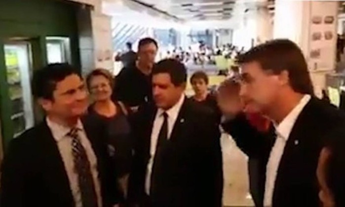 Bolsonaro ameniza rejeição de Moro em aeroporto: “Não me reconheceu”