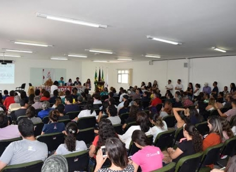 Professores da UEPB deflagram greve por tempo indeterminado