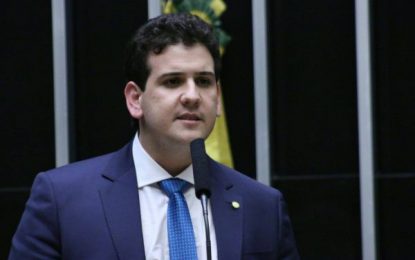 Deputado paraibano André Amaral é bem cotado para assumir ministério no governo Temer