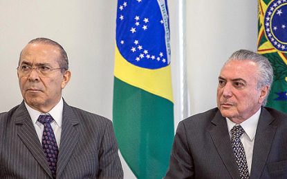 Padilha se cala ao ser questionado sobre Temer pela Polícia Federal