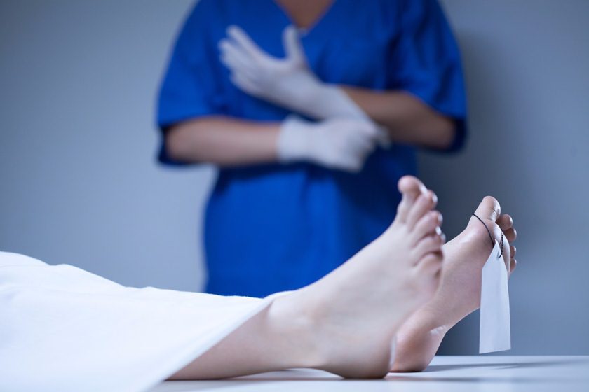 Enfermeiras são afastadas após admirarem genital de paciente morto