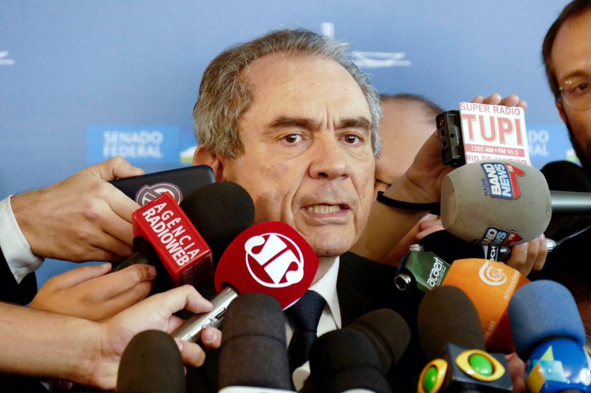 SENADOR LIRA ESCOLHEU UM LADO: Ele quer unidade das oposições em torno de uma chapa única e ser candidato a reeleicão – Por Lena Guimarães