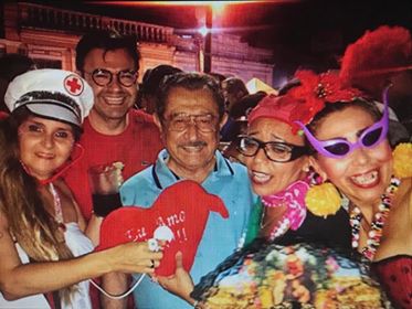 Maranhão brinca carnaval e tem carteira furtada enquanto abraça foliões – SAIBA MAIS
