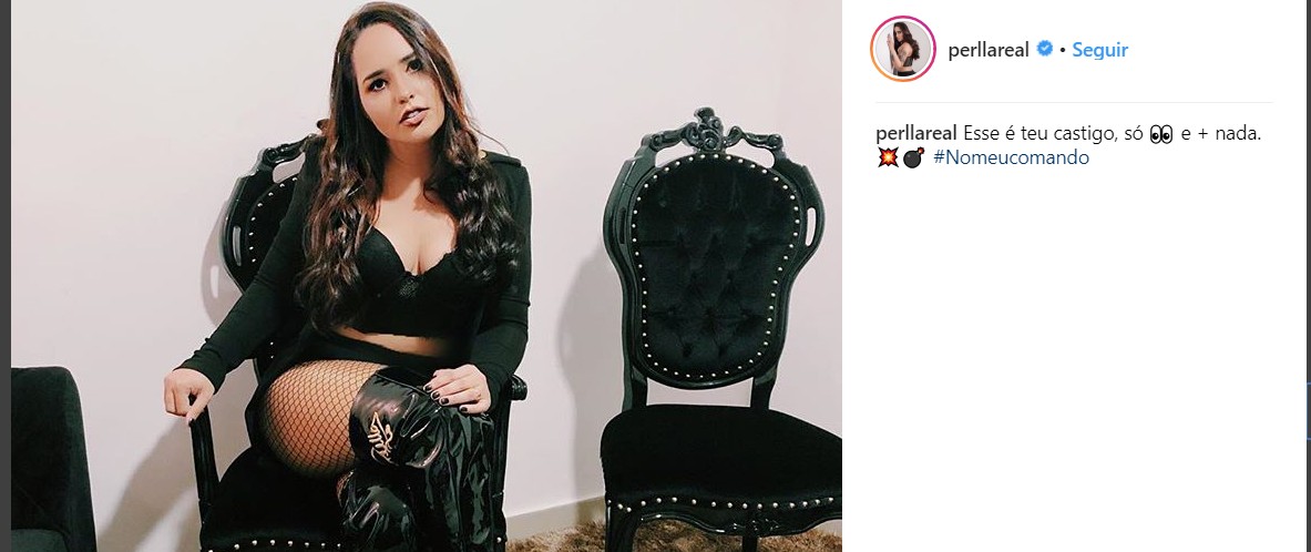 Ex cantora gospel, funkeira Perlla aparece só de lingerie em suas redes sociais -VEJA VÍDEO