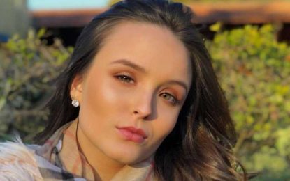 Atriz Larissa Manoela assina contrato com a Netflix