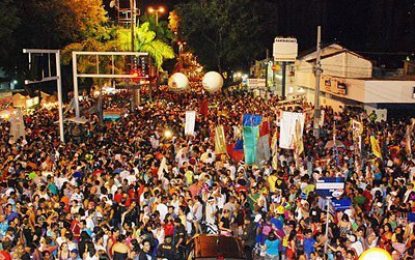 FOLIA DE RUA: Cadastro de vendedores ambulantes termina nesta sexta-feira