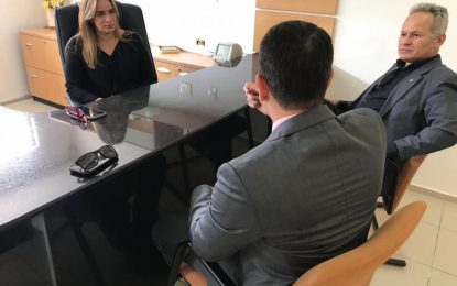 Senadora Daniella Ribeiro recebe representantes da Polícia Civil e Oficiais de Justiça da PB